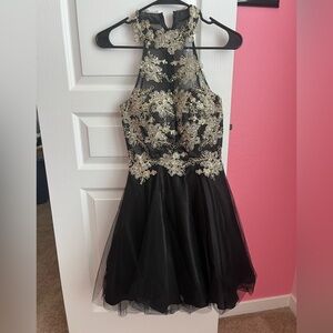 Bee Darlin Formal Dress Size 1/2